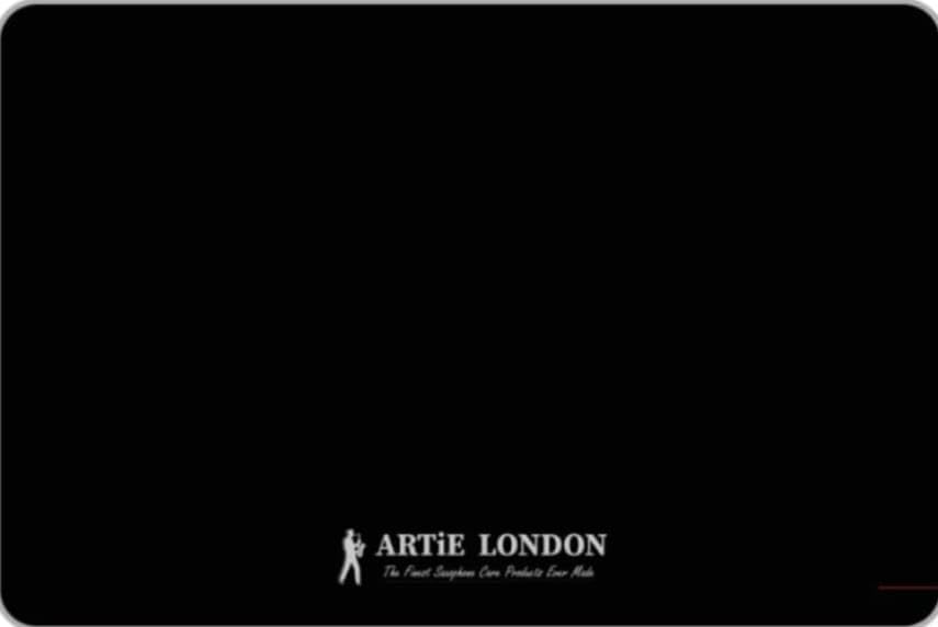 Saxophone Polishing Cloth, Black - Image 2