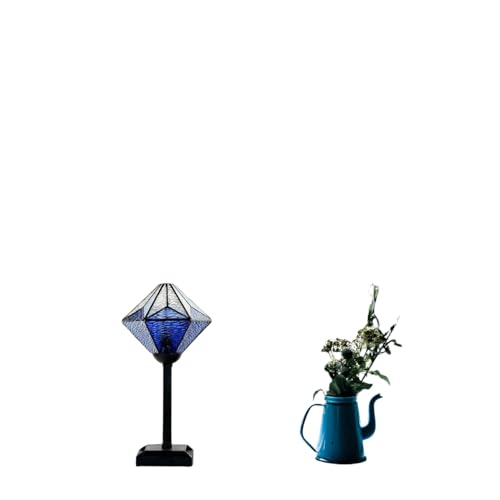 Lampe de table Tiffany Akira Blue avec abat-jour géométrique pour lumière tamisée