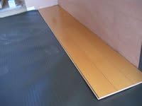 Amazon Co Jp 備長炭シート 10畳用 19ｍ 室内用 消臭 除湿 カビ対策炭シート 畳下 フローリング ウッドカーペット ドラッグストア