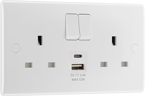 BG Electrical Double Switched Socket with USB Ports, Nexus 800 Series