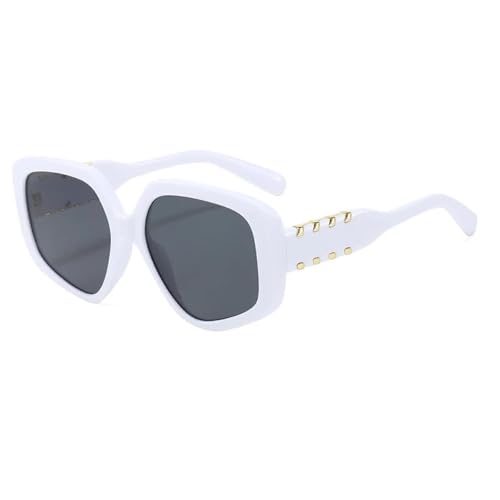Lunettes de soleil tendance pour vos festivals et terrasses d'été look rétro