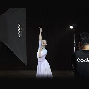 Amazon | Godox QT400IIIM 400W 高速スタジオフラッシュライト GN651