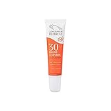 A medida que los labios son muy sensibles a los rayos del sol , que necesitan alta protección solar para evitar que se reseque y se agriete como consecuencia de los rayos UV. Esta protección solar protector labial por los Laboratorios de Biarritz ofrece un alto nivel de protección, y su nutritiva base de plantas complejas evita que los labios se resequen . Características : UVA - UVB Textura rica