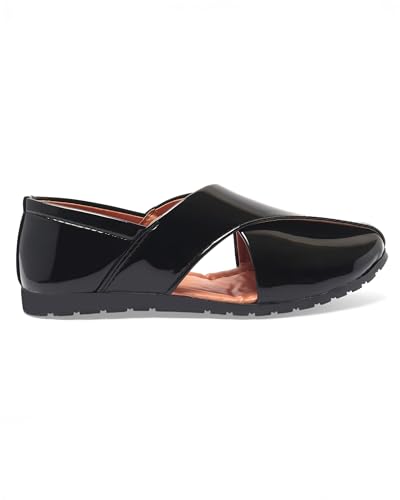 Image of SIYA Cross Strap Peshawari Juti Shoes for Boys