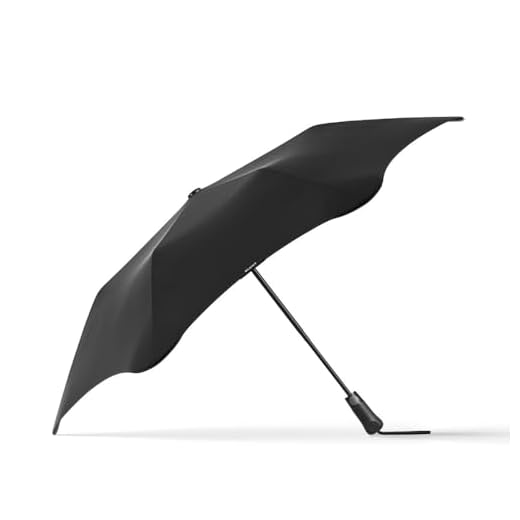 Best heavy duty umbrella blunt metro travel umbrella BLUNT Metro Travel Umbrella: Windproof Design