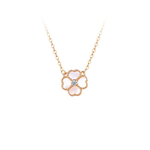 Collier de pétale en perle blanche chic et raffiné pour femme