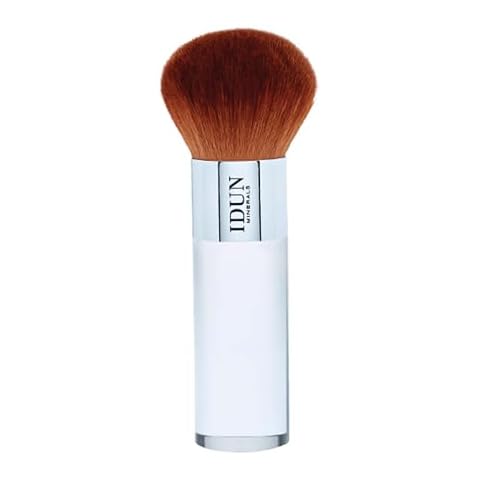 Idun Minerals - Powder Brush - Large Domed Top Fluffy Brush - Featuring An Elegant Wide Handle For Easy Grip - Feather Soft Bristles Gently Caress The Skin - Blended To A Perfect Finish - 1 Pc Cover