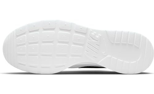 Nike Men's Tanjun Sneaker2