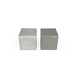 El peso del cubo Mg es de 0.5 libras, el peso del cubo W es de 5.2 libras