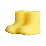 Fabriquées en PVC imperméable de qualité supérieure, ces chaussures de poupée 1/12 disposent d'un design haut de 20 cm de haut pour garder les pieds de vos poupées miniatures au sec pendant les aventures pluvieuses tout en conservant une esthétique authentique de la mode de poupée