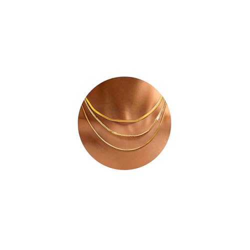 Collana Dorata Donna in Paccato 14K:Realizzata in rame/ottone placcato oro 14K con finitura anti-sbiadimento. I pendenti, icone di stile, garantiscono durabilità e finitura ipoallergenica. Le nostre collane donna sono resistenti per l’uso quotidiano e la stratificazione. Ideale come collanina estiva donna o per completare un guardaroba minimalista.