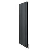radiateur vertical eau chaude 2500 watts CONSTRUCTION PRÉCISE : Fabriqué avec soin à partir d'aluminium de qualité supérieure de 2,5 mm, ce radiateur léger aux dimensions 1800mm x 395mm assure durabilité et longévité. Son élégant revêtement triple couche en gris anthracite ajoute une touche de raffinement à tout intérieur.