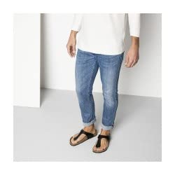 Image of Birkenstock Gizeh Unisex Leather Sandals