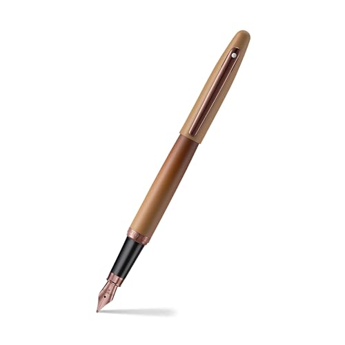 La cassa marrone opaca combinata con applicazioni PVD marrone garantisce un design caldo ed elegante con un carattere particolare