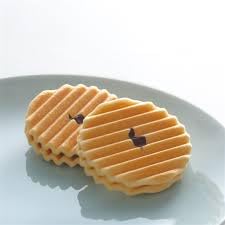 笹屋伊織 琴の仙 10枚入り お土産 贈り物 贈答品 ギフトのサムネイル