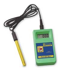 Milwaukee Instruments MW302 Standard Portable Conductivity Meter, 0°C to 50°C Temperature Range, 0.1mS/cm Resolution, 143 mm Length, 32 mm Height, 80 mm Wide