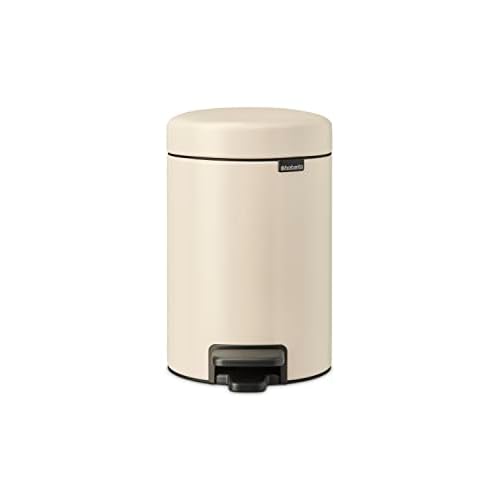 Brabantia Sort & Go Lebensmittelabfalleimer (3L / grau), kleiner Kompostbehälter für die Arbeitsplatte, mit Griff und abnehmbarem Deckel, leicht zu reinigen 5 Brabantia - NewIcon Treteimer 3L - Kleiner Abfalleimer für Bad oder Toilette - Sanft Schließender Deckel - Leichte Pedalbedienung - Entnehmbarer Inneneimer - Soft Beige - 17 x 24 x 27 cm