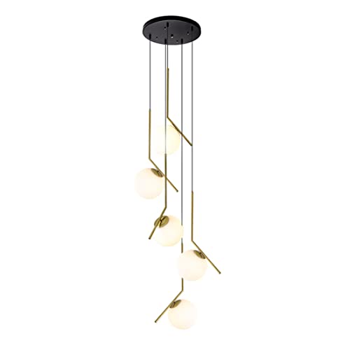 Lustres globe pour escalier pour illuminer les grands volumes de façon homogène