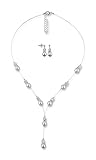 Perlen mit einzigartigem Glanz. Karabinerverschluss aus 925 Sterling Silber. Seidenweicher, aber extrem reißfester Juwelierdraht. Einmaliges Glitzern – wir verarbeiten als Strass nur Kristalle von Swarovski. Verlängerungkettchen 5 cm