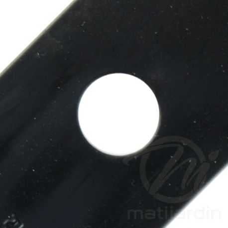 Close-up of blade central hole