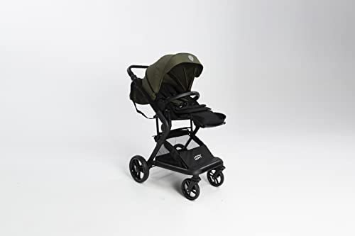 Kinderwagen 4 in 1 komplettset, LOVY Speedy (Green Snacke). Der Komplettset erhaltet: Babywanne, Babyschale für das Auto, Sportsitz, Isofix-Basisstation, Wickeltasche, Regenschutz und ein Moskitonetz.