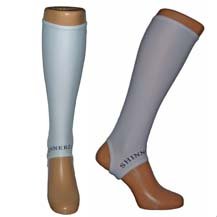 Shin Pad Inner Socks - Under Shin Guard Liners for Children - for Hockey & Football - PROtects from shin rash/rubbing - for Girls & Boys - Choice of Size (White, exSmall, 5-7 yrs) โ image 1