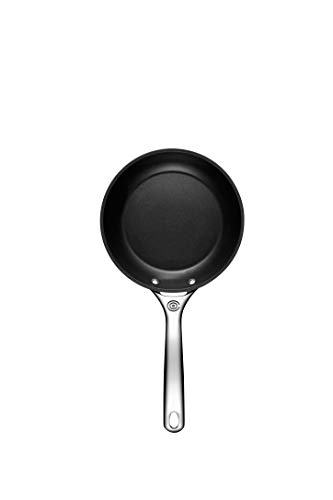 Le Creuset Toughened Nonstick PRO Fry Pan, 8" 2 Gallery Image Le Creuset Toughened Nonstick PRO Fry Pan, 8" 2 Gallery Image