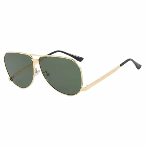 Lunettes de soleil vintage pour un look de vacances chic et décontracté en terrasse