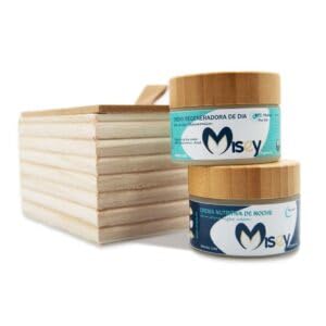 Misey Organics Serenity Box, Set de Skincare Natural, Crema de Día con Ácido Hialurónico y Crema Nutritiva de Noche, 14x14x8 cm, Cosmética Ecológica Certificada