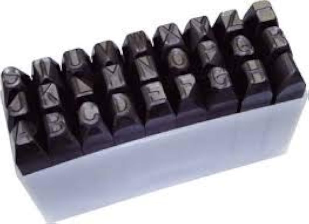 希少♦️ロココ ゴシック ヴィンテージ♦️彫刻 鋲留 ベンチ♦️ダマスク♦️送料込 blue! #pierregiraudon #pierregirardin #giraldon #glowinthedark