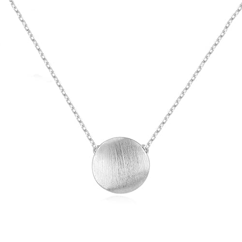 Colliers à pendentif rond brossé pour sublimer un décolleté féminin 925