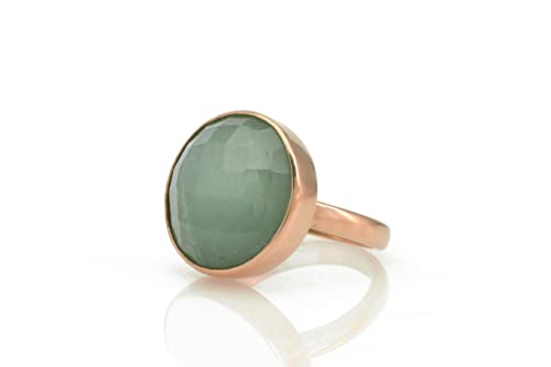 Bague en or rose avec aigue-marine : le bijou idéal contre les peaux sensibles et fragiles