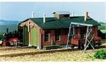 Auhagen 11355 Narrow Gauge Engine Shed with Gantry Crane Modelling Kit