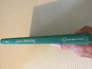 Julia's Mending 0531057194 Book Cover