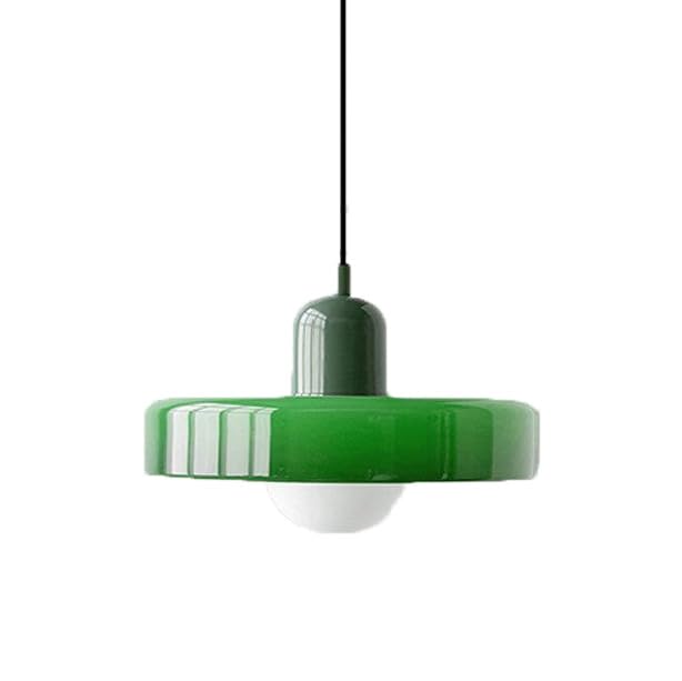 Lampe de la ferme vintage orange pour sublimer un salon sombre au style nordique épuré