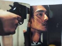 Amazon.co.jp: 金城武 写真集 Returner MIYAMOTO 撮影・中村和孝 角川