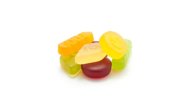 Yupik Organic Veggie Wine Gums, Gelatin-Free, 1.1 lb (17.6 oz), Gluten-Free, Vegan, Non-GMO, Natural Colors & Flavors, Made from Fruit Juice, Sweet Candy, Delicious Snack, Ideal for Gifting, Holidays - image 3