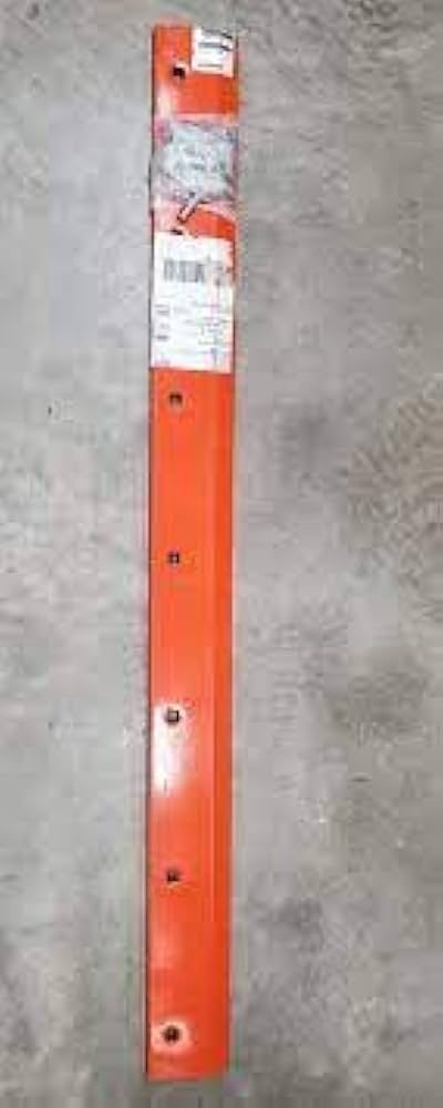 Cuttingbearページ Kubota Bolt On Cutting Edge C/w Mounting Hardware for BX