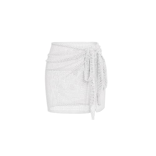 Chemise de plage pour l'été et jupe courte tricotée pour les vacances