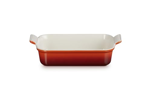 Le Creuset Stoneware Heritage Rectangular Dish, 2.5 qt. (10.5' x 7'), Cerise