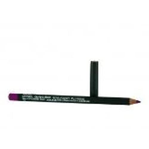 Crayon à lèvres Magenta MAC texture crémeuse et haute pigmentation mate - 2