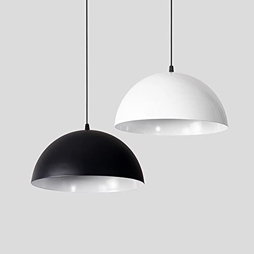 Lustre industriel blanc de restaurant pour éclairer une table de ferme