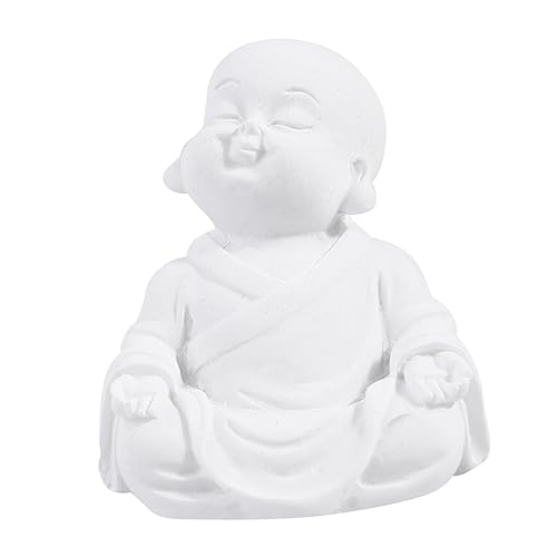 Petite statue de Bouddha zen pour créer un aquarium apaisant