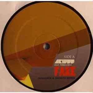 Photo de Fake [Vinyl Single]