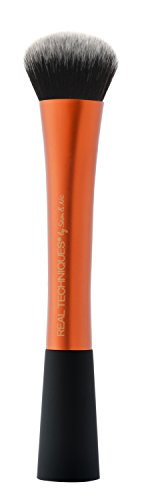 Pinceau Real Techniques pour appliquer la base de pinceau Expert Face, couleurs aléatoires