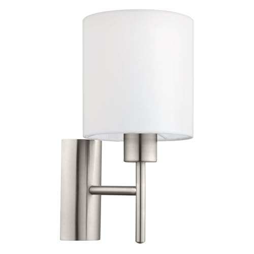 Eglo applique murale Pasteri pour illuminer et décorer un couloir moderne