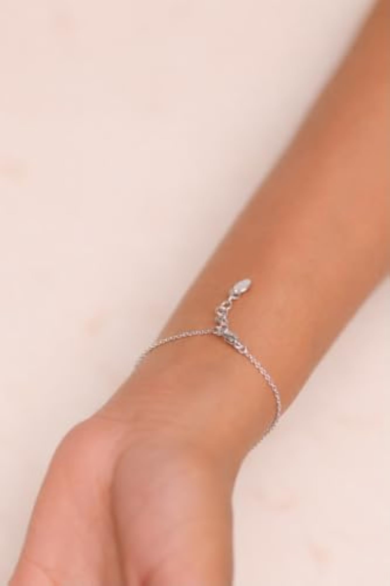 Women's Sterling Silver Aadhya Hollow Heart Bracelet