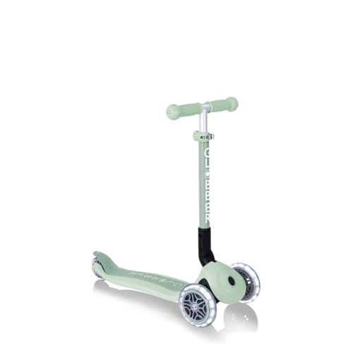 Globber Junior Plegable Luces - Patinete de 3 Ruedas para niños de más de 2 años Fabricado con un 60% de plástico Reciclado y Fibra de Trigo de Origen biológico, Verde Pistachio.
