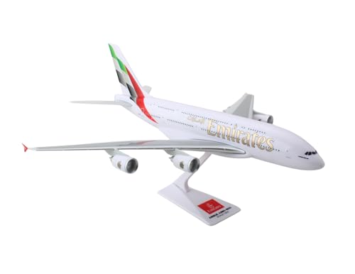 Skymarks Daron 1/250 Scale Snap-Together Collectible Aircraft Mod...