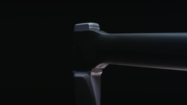 Fiskars Splitting Axe L X21, 1.6 kg, Incl. Storage and Transport Case, Length: 71 cm, Non-stick Steel Blade Coating, Resistant Fiberglass Handle, Black/Orange, 1015642